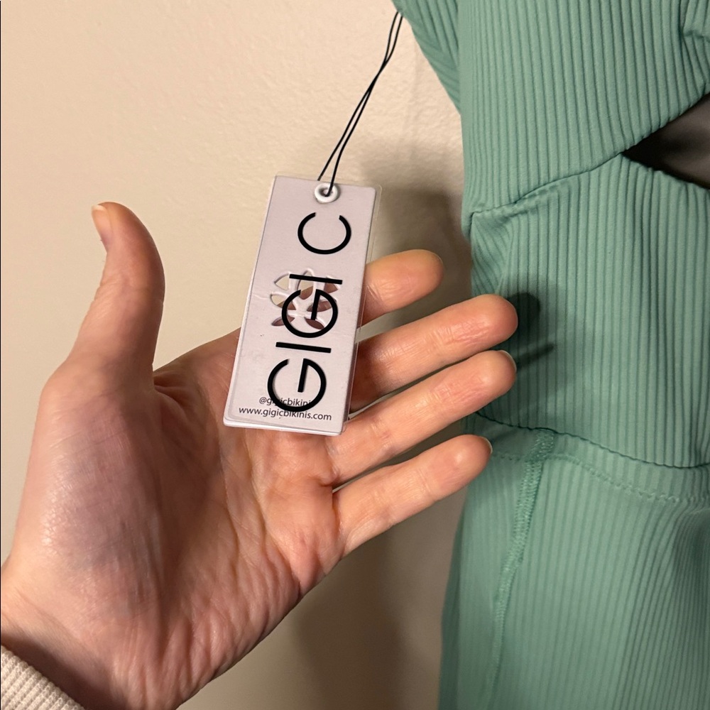 GIGI C Krizia Jumpsuit - Picture 6 of 7